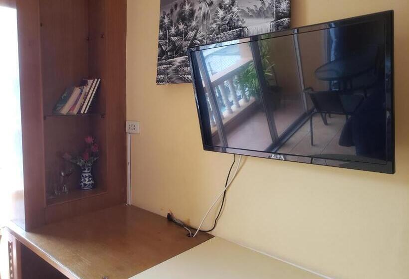 Номер Стандарт, Everybody S Inn