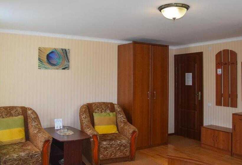 חדר סטנדרט נוף לגינה, Mini Hotel Furmi