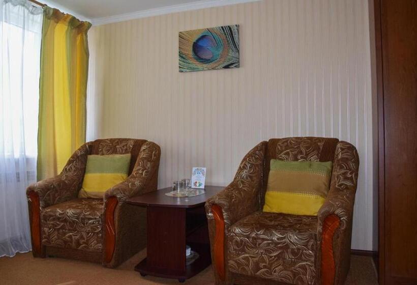 חדר סטנדרט נוף לגינה, Mini Hotel Furmi