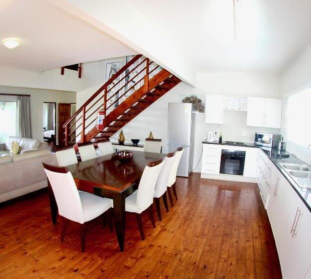 בית, חדר שינה 1, Golden Beach Village