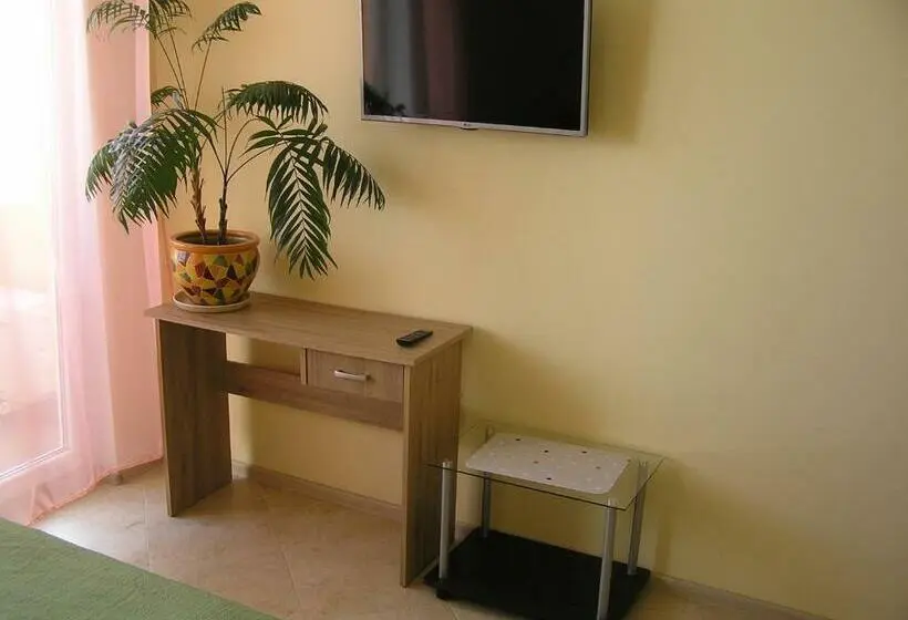 اتاق خانوادگی با چشمانداز جانبی دریا, Orange Guest Rooms