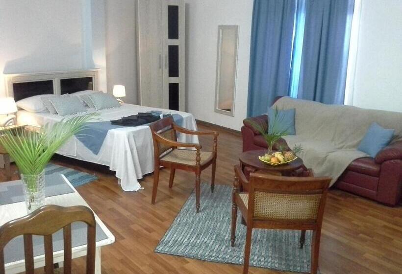 اتاق استاندارد, Hello Guest House