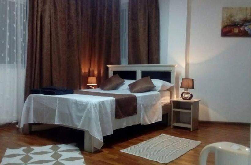 اتاق استاندارد, Hello Guest House