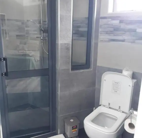 اتاق استاندارد, Hello Guest House