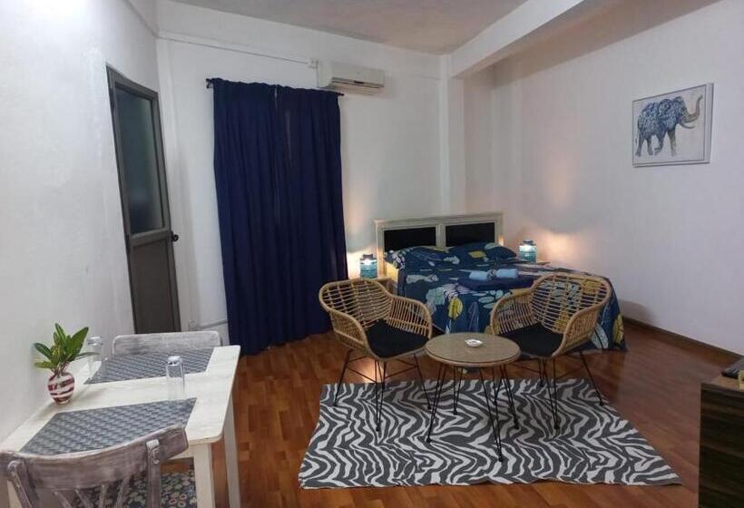 اتاق استاندارد, Hello Guest House