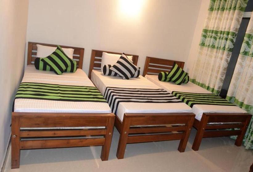 Habitació Familiar Deluxe, Sarala Residence