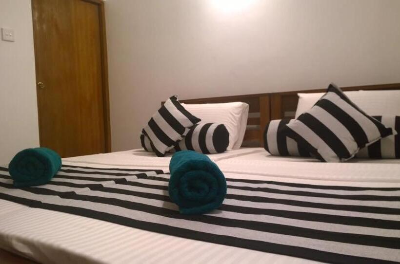 Habitació Familiar Deluxe, Sarala Residence