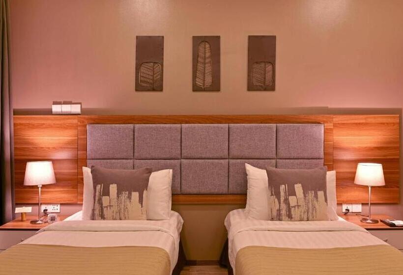 خانه 4 خوابه, Veli Vilaa