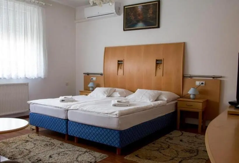 Standardzimmer, Csillag Panzió