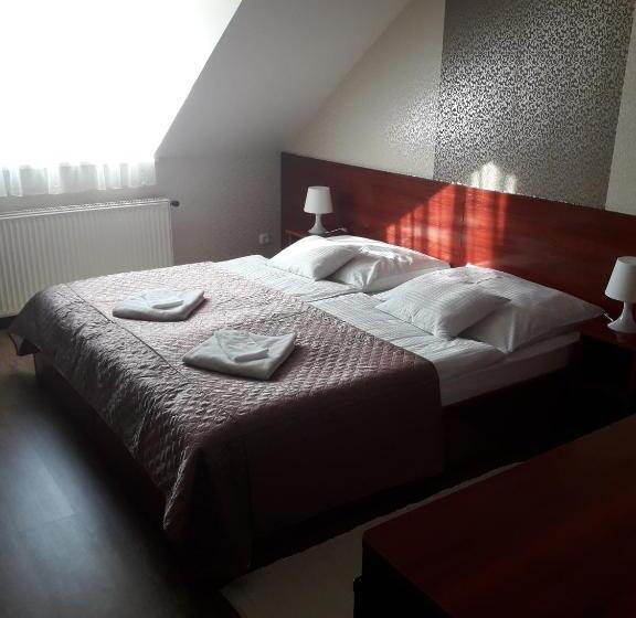 Номер Стандарт, Csillag Panzió