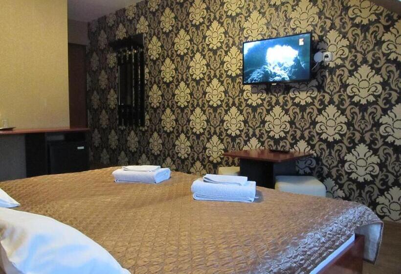 Номер Стандарт, Csillag Panzió