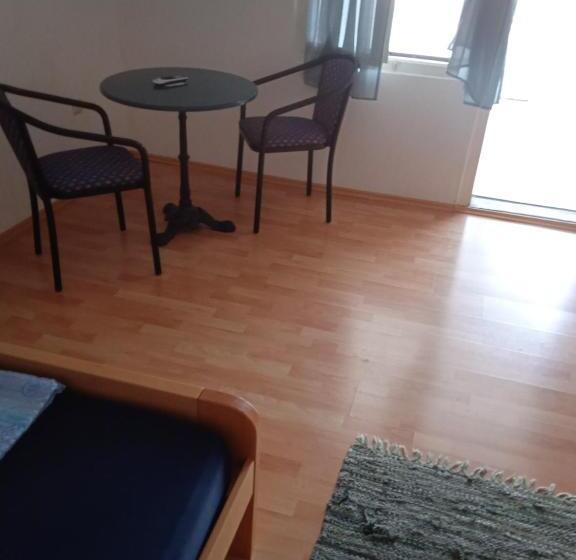 آپارتمان 1 خوابه با چشم‌انداز دریا, Apartment And Rooms Barbaric