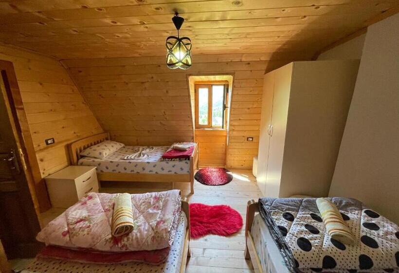 스탠다드 트리플 룸, Guesthouse Gjin Thana