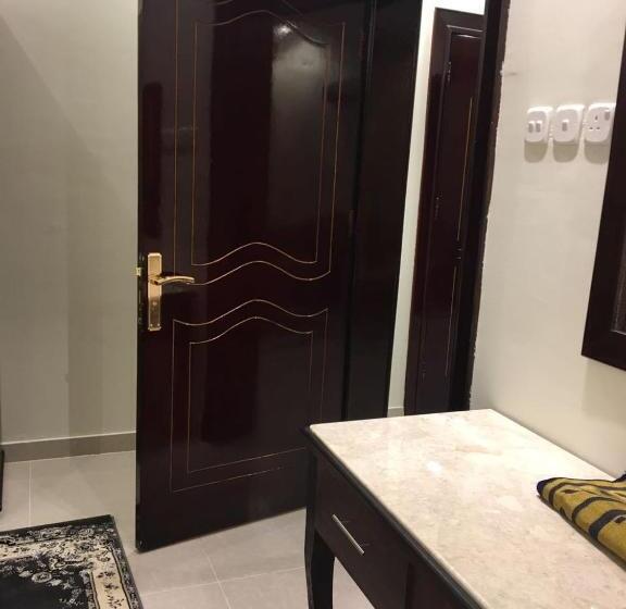 آپارتمان 3 خوابه, Dar Karim