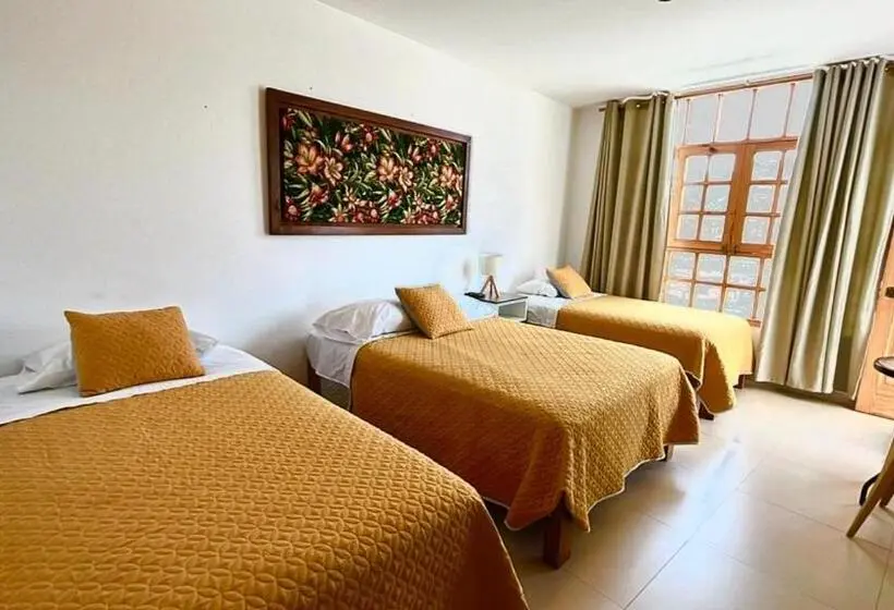 اتاق استاندارد سه نفره, El Huerto Hostel