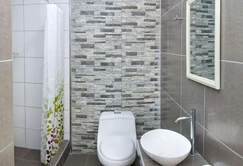 اتاق استاندارد یک نفره, El Huerto Hostel