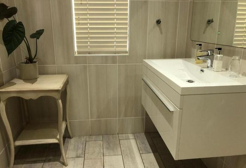 جناح سرير كينج, Bluesky Arniston Guest House