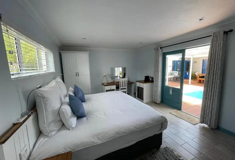 クイーンベッドのデラックスルーム, Bluesky Arniston Guest House
