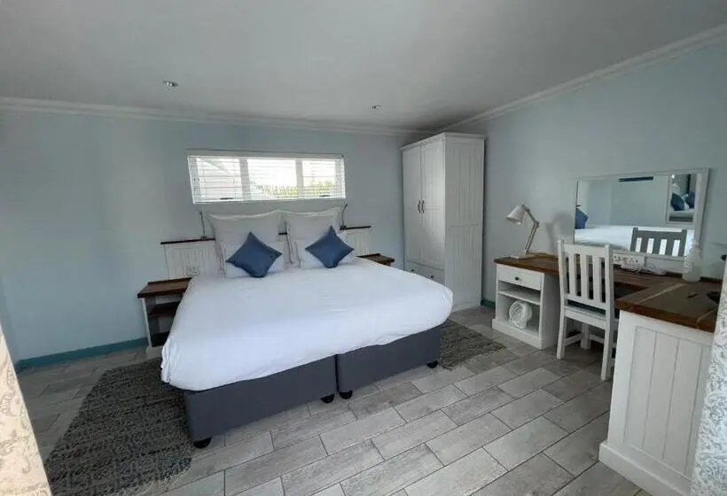 クイーンベッドのデラックスルーム, Bluesky Arniston Guest House
