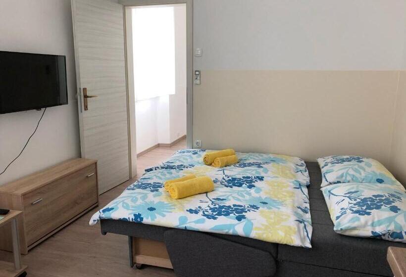 آپارتمان 1 خوابه, Apartments & Rooms Nardin