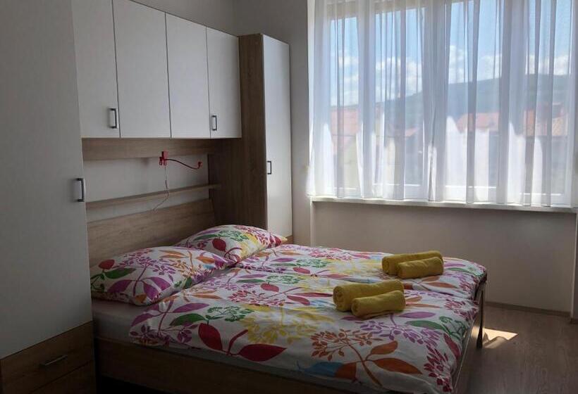 اتاق استاندارد, Apartments & Rooms Nardin