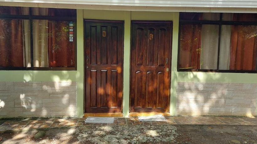 スタンダードルーム, Hostal Y Cabinas Anita And Rafting Tour!