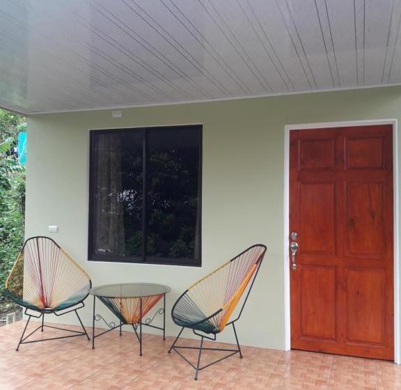 ファミリールーム, Hostal Y Cabinas Anita And Rafting Tour!