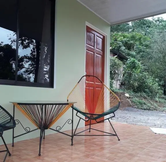 ファミリールーム, Hostal Y Cabinas Anita And Rafting Tour!