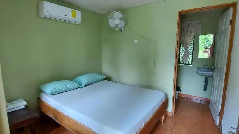 エコノミーシングルルーム, Hostal Y Cabinas Anita And Rafting Tour!