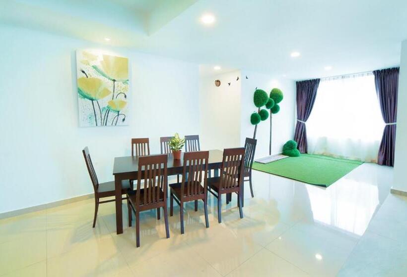 Family Suite, Hard Rock Vip Guest House