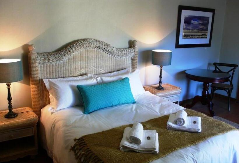 Номер Стандарт, Honeylocust Guesthouse
