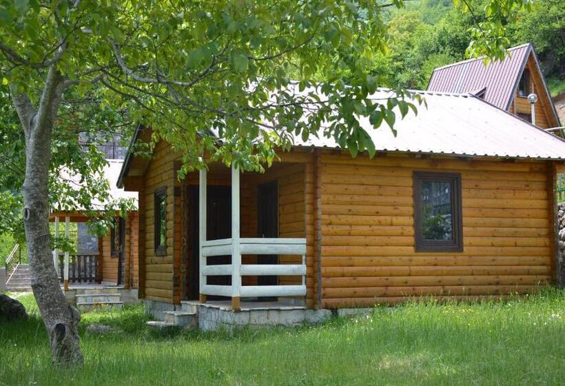 Трежместный Номер Economy, Thethi Paradise Hotel & Restaurant