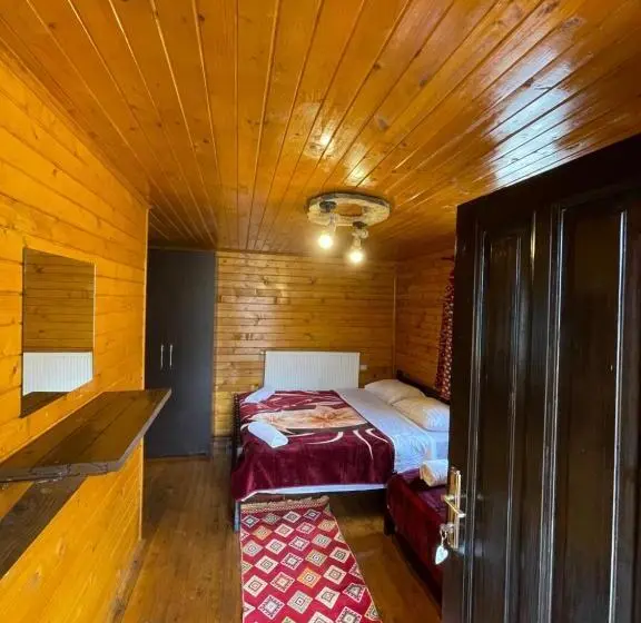 Economy Triple Room, Thethi Paradise Hotel & Restaurant