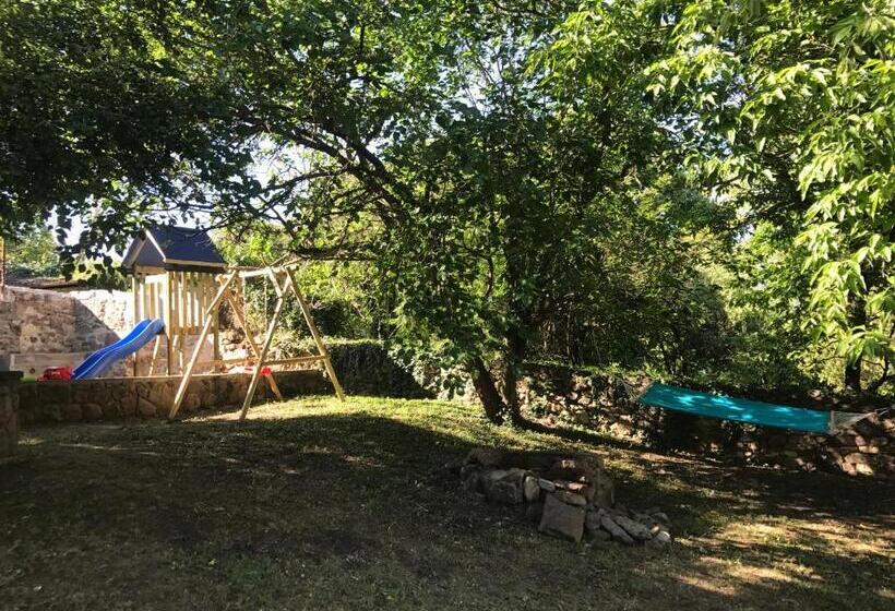 Номер Стандарт Вид на Горы, Fügekert   Bed&wine