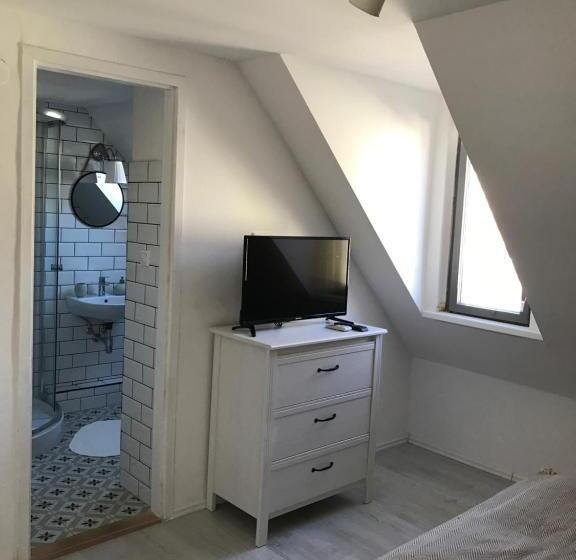 Номер Стандарт, Fügekert   Bed&wine