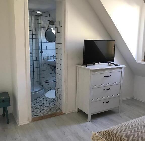 Номер Стандарт, Fügekert   Bed&wine