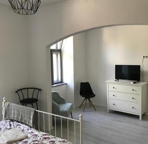 Семейный Номер Deluxe, Fügekert   Bed&wine