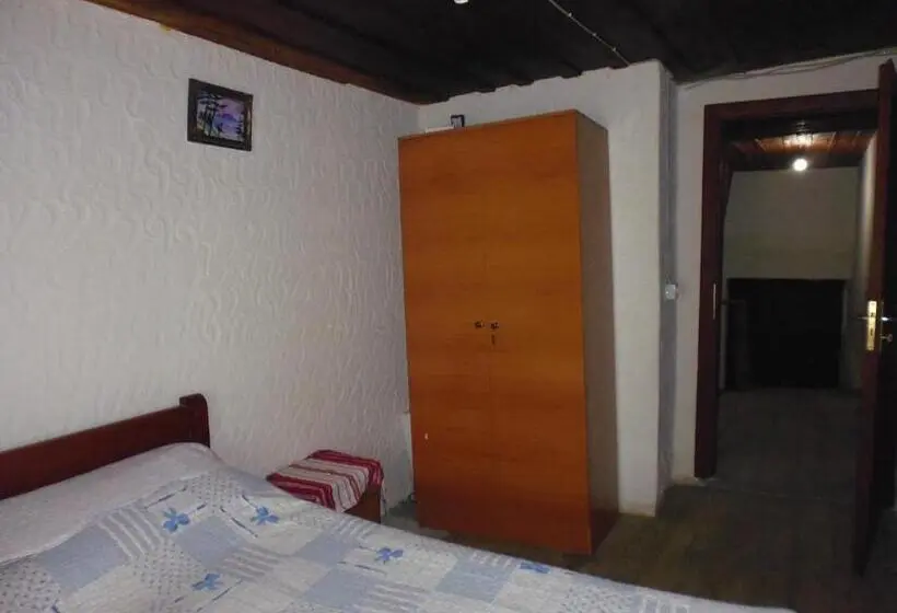 Quarto Estandar, Kulla E Sadri Lukes