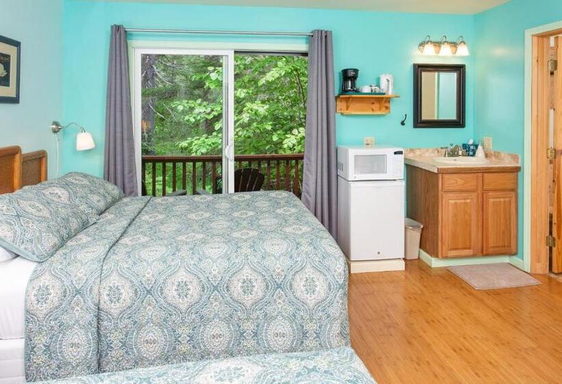 Номер Стандарт с Балконом, Steller Inn