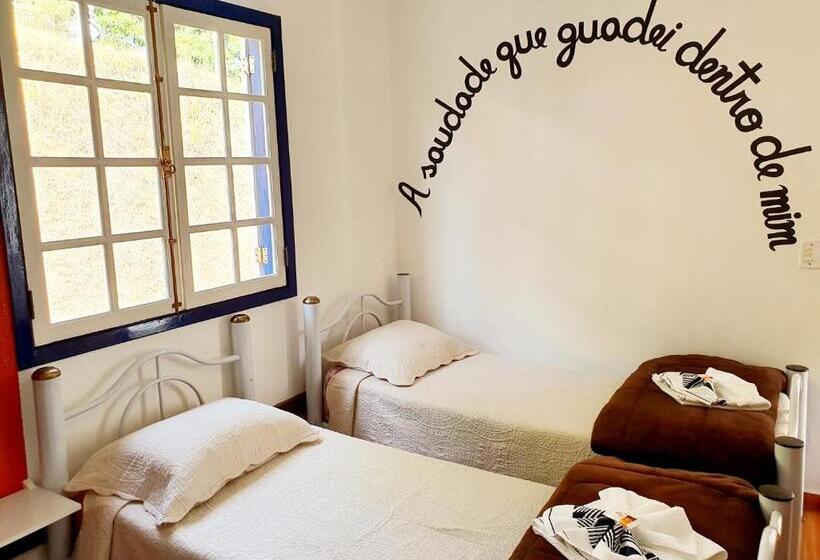 标准房带园景, Pousada Das Hortensias