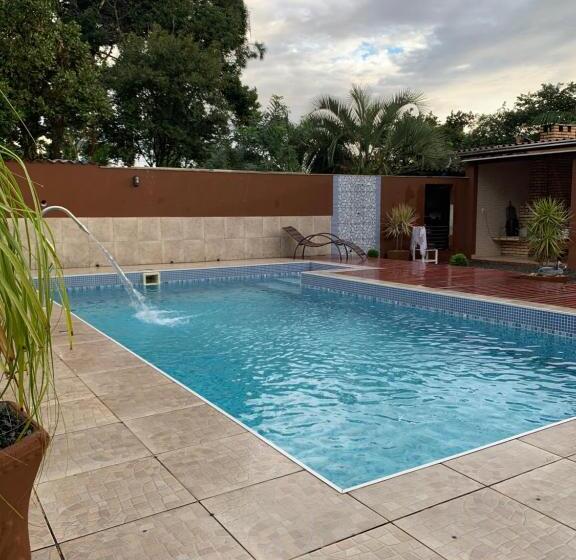 سوییت خانوادگی, Pousada Tio Tonho