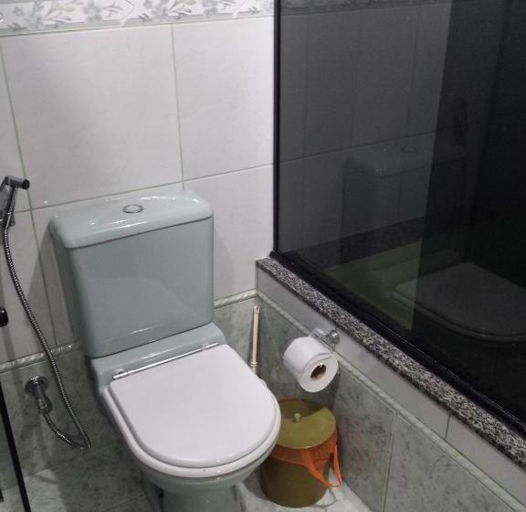 سوییت خانوادگی, Pousada Tio Tonho