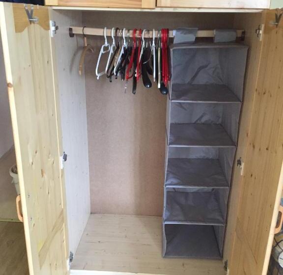 スタンダードバンガロー, Eszter Vendeghaz