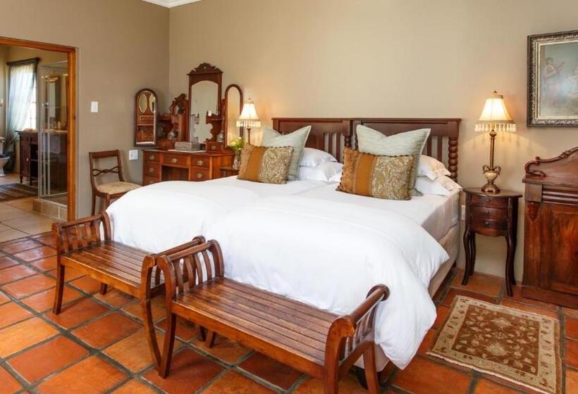 Номер Deluxe Вид на Сад, La Plume Boutique Hotel & Spa