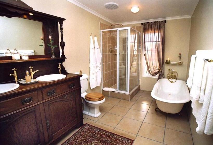 سوئیت جونیور با چشم‌انداز باغ, La Plume Boutique Hotel & Spa