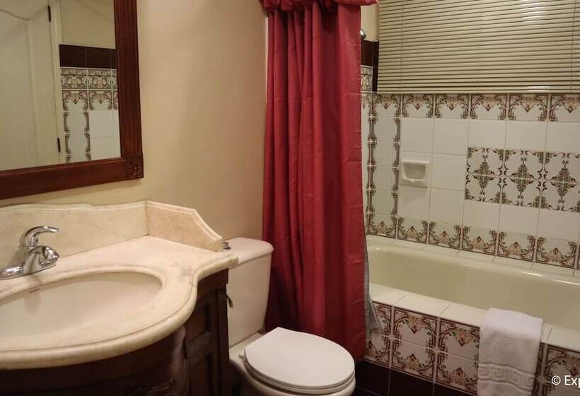 2-Bedroom Classic Apartment, Sophia Suites Residence