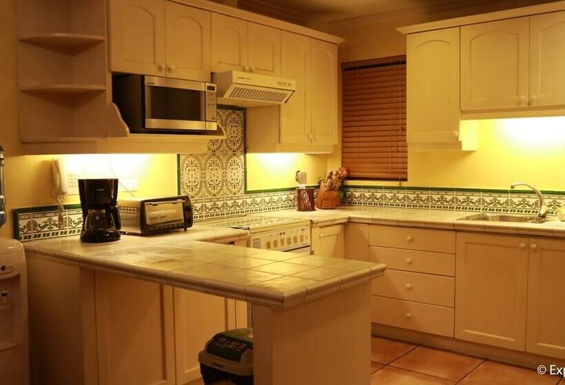 2-Bedroom Classic Apartment, Sophia Suites Residence