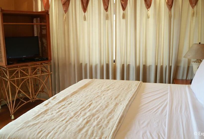 2-Bedroom Classic Apartment, Sophia Suites Residence