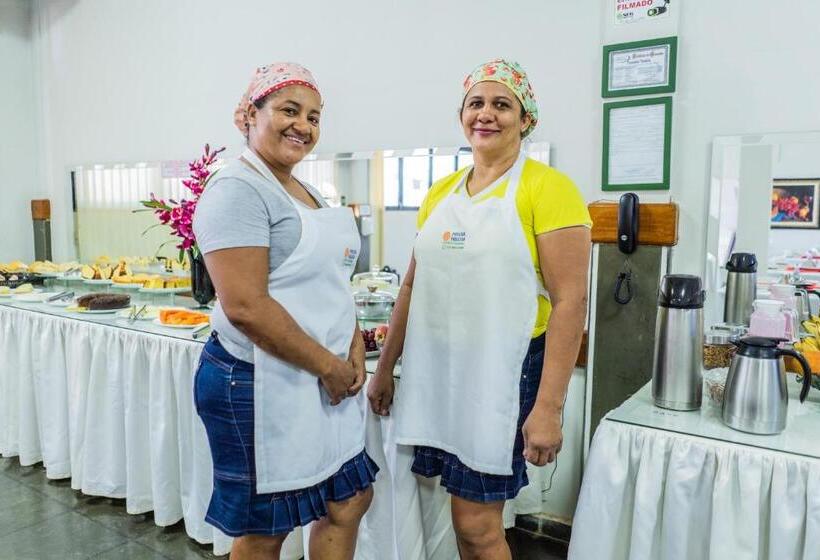 Quarto Estandar com Sacada, Pousada Paraiso