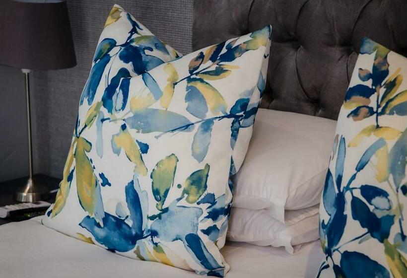 חדר סטנדרט, The Royal Guest House